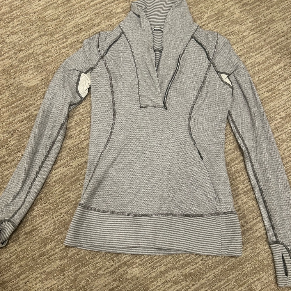Lululemon Pullover